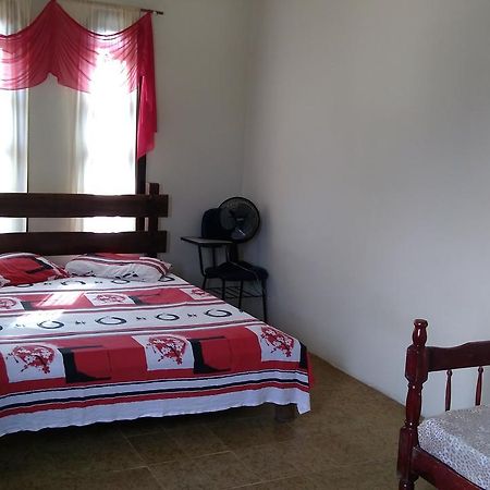 Hostel Balneario Copacabana Карагуататуба Экстерьер фото